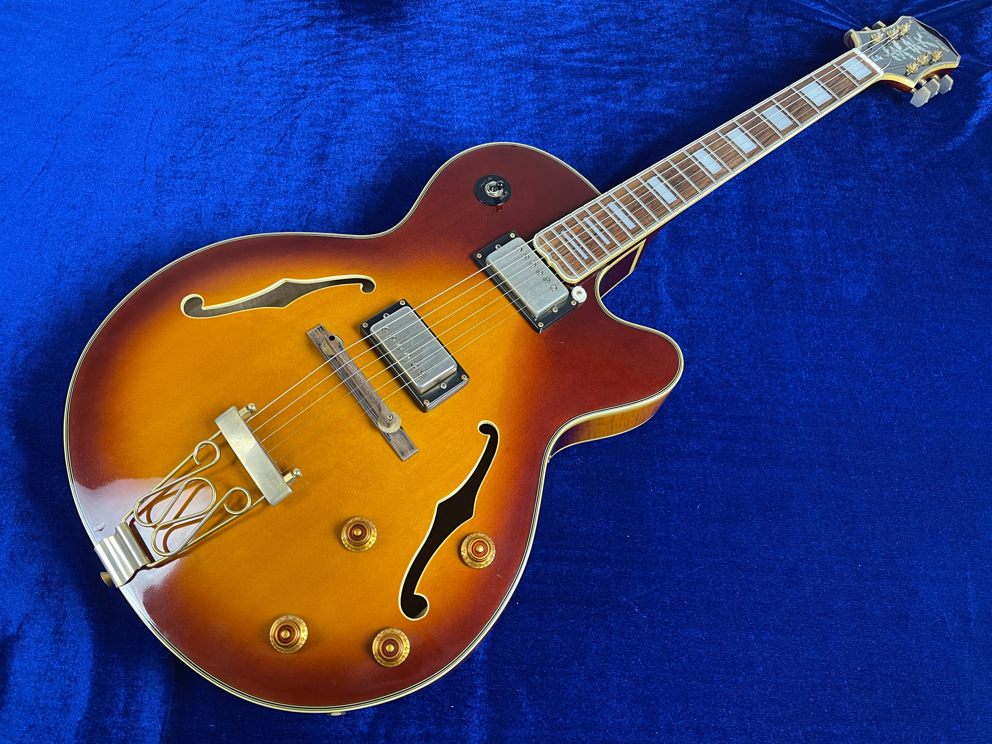 EPIPHONE JOE PASS EMPEROR Spruce body Maple neck Rosewood fingerboard