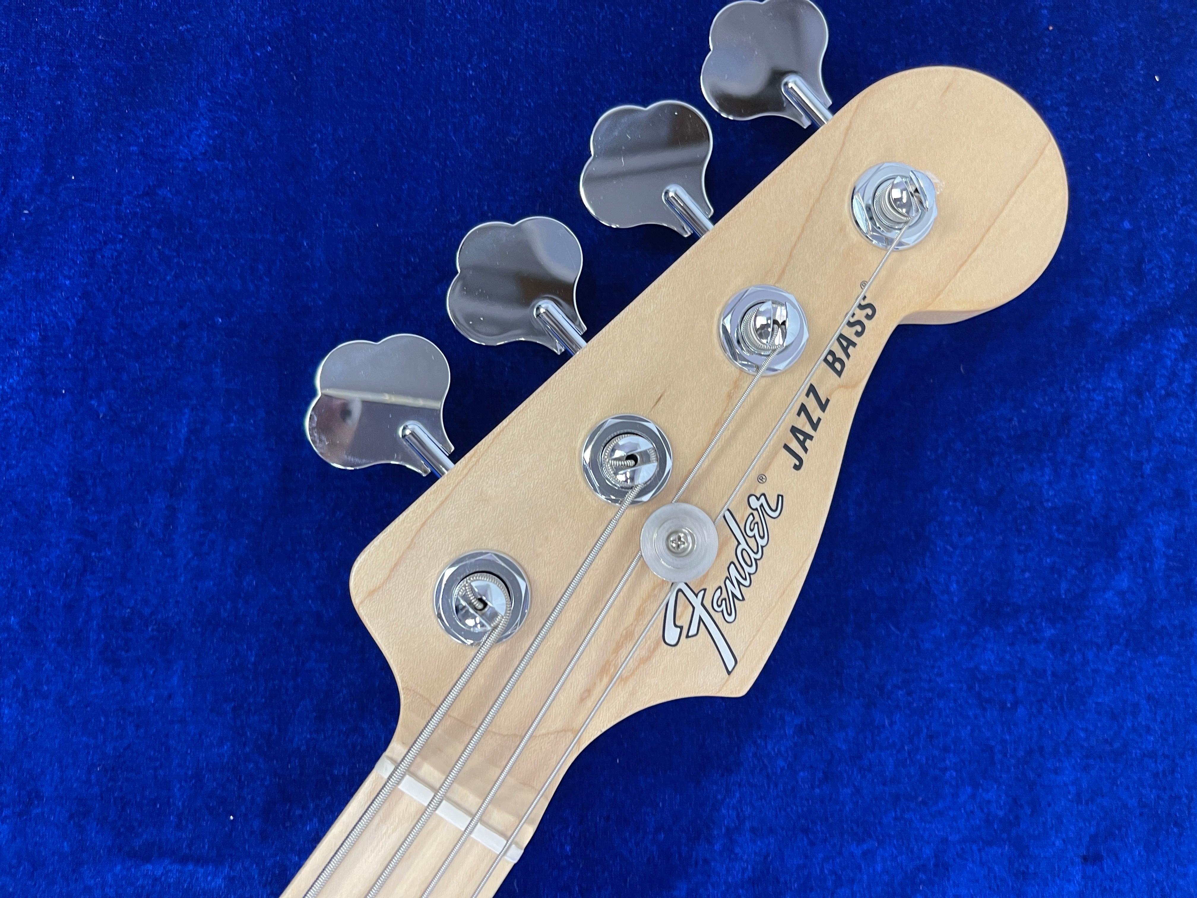 FENDER AMERICAN PERFORMER JAZZ BASS Alder body Maple fingerboard