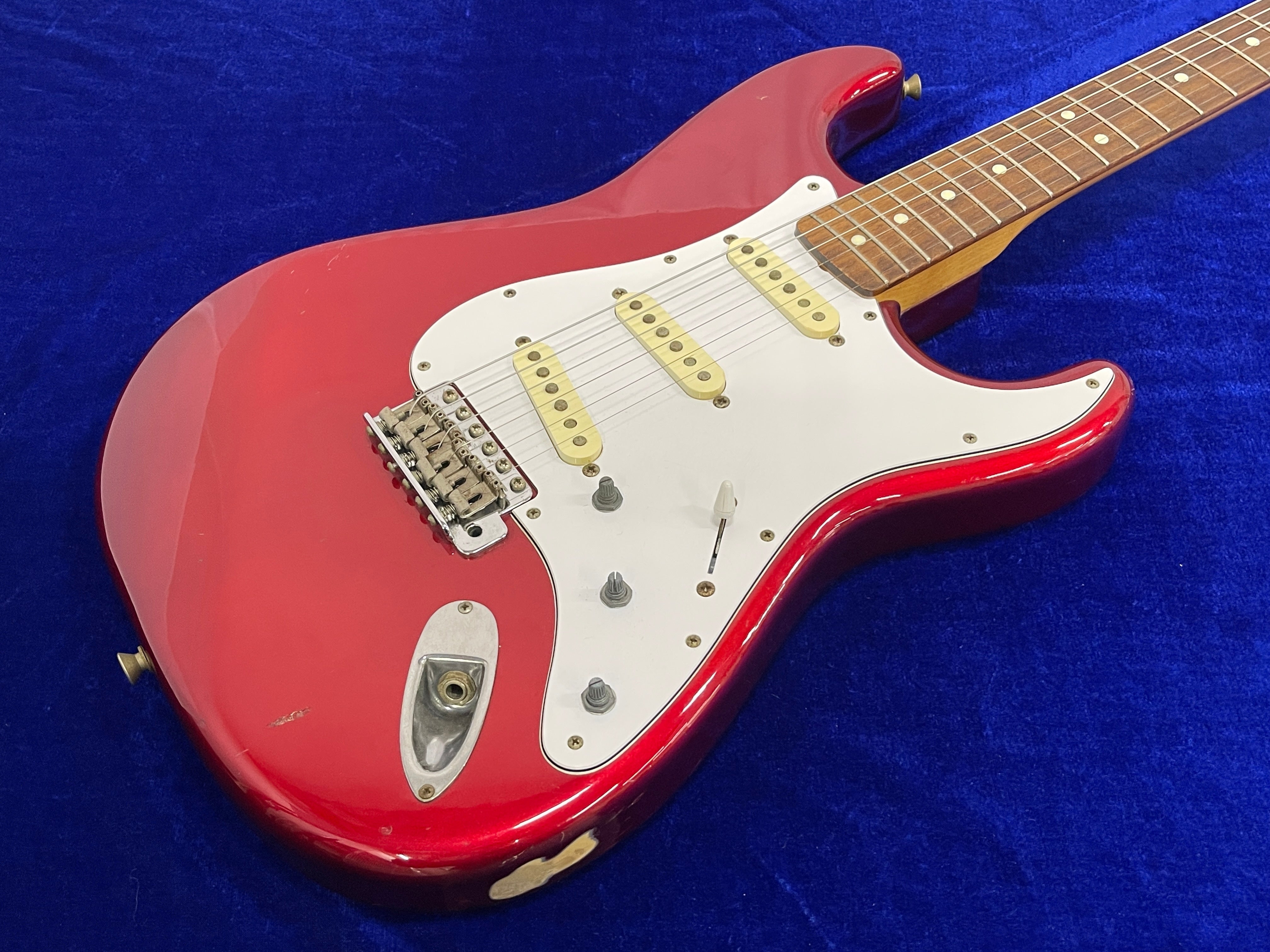 FENDER JAPAN ST-43 Basswood body Maple neck Maple fingerboard Red