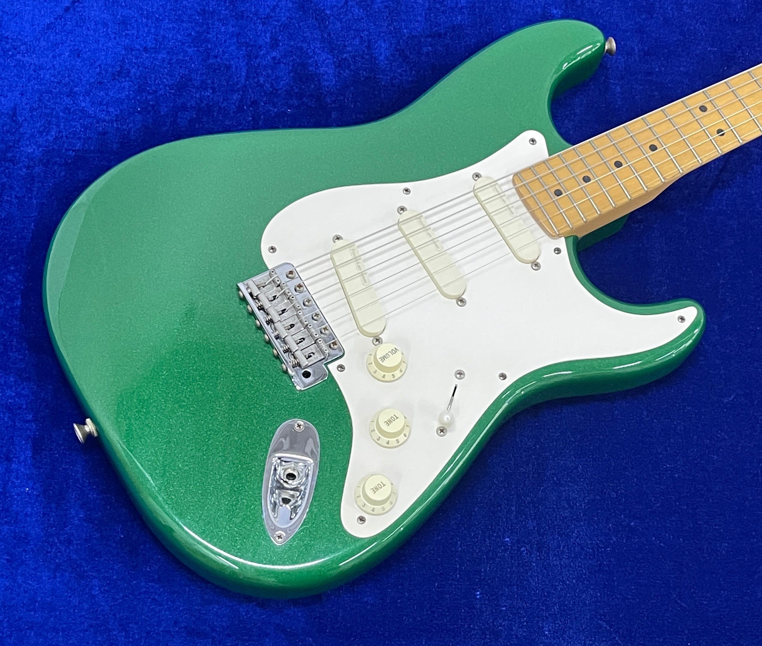 Fender Eric Clapton Stratocaster 1993 Alder body Candy Green w/Hard case