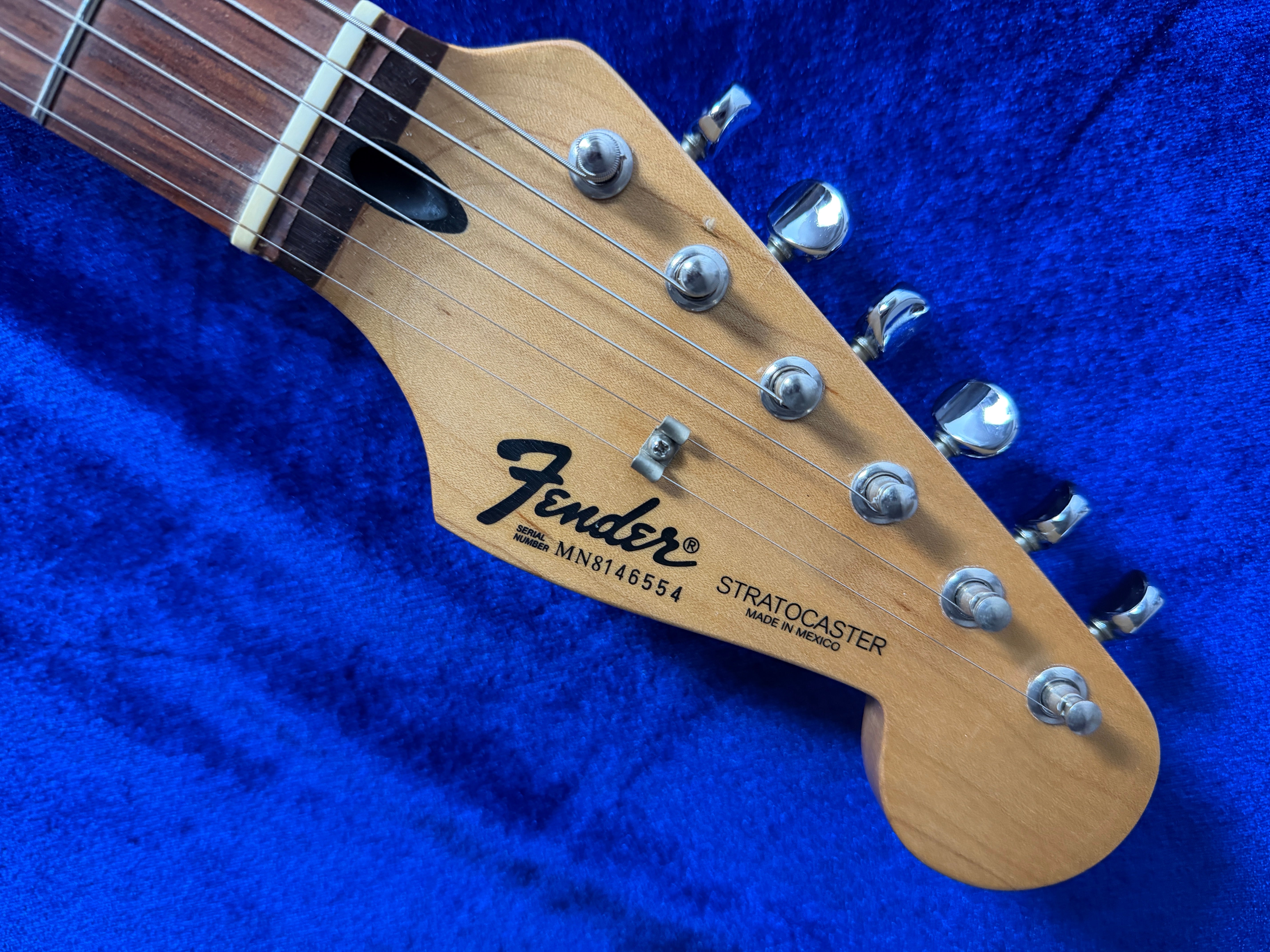 Fender Mexico STRATOCASTER Alder body Rosewood fingerboard w/Soft case