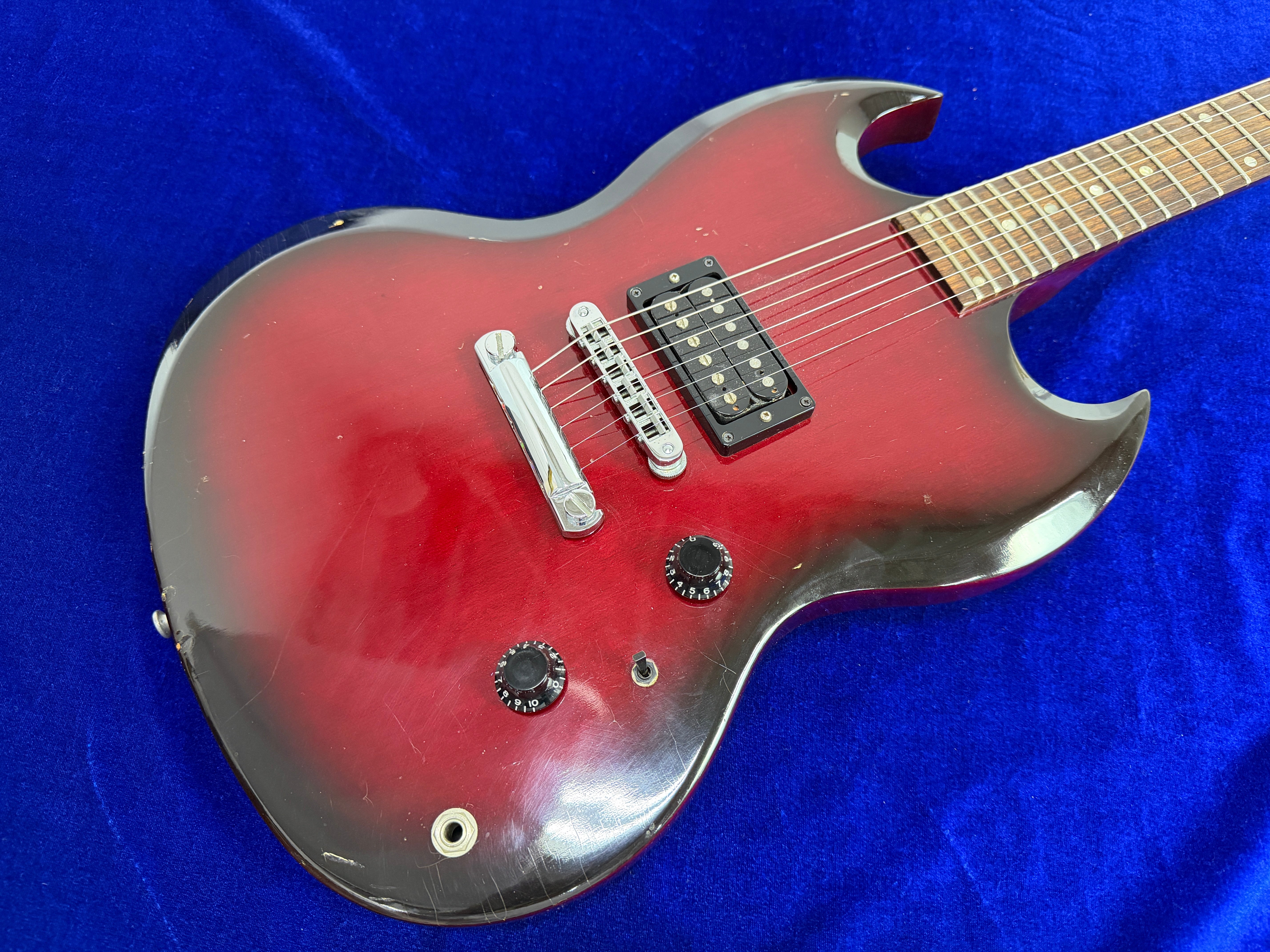 GIBSON SG-1 SB 1996 Hardwood body Rosewood fingerboard Red w/Soft case