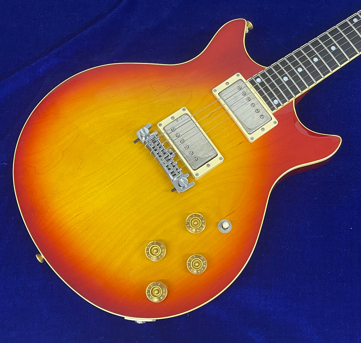 GRECO MR-1800 Maple body Mahogany neck Ebony fingerboard w/Soft case