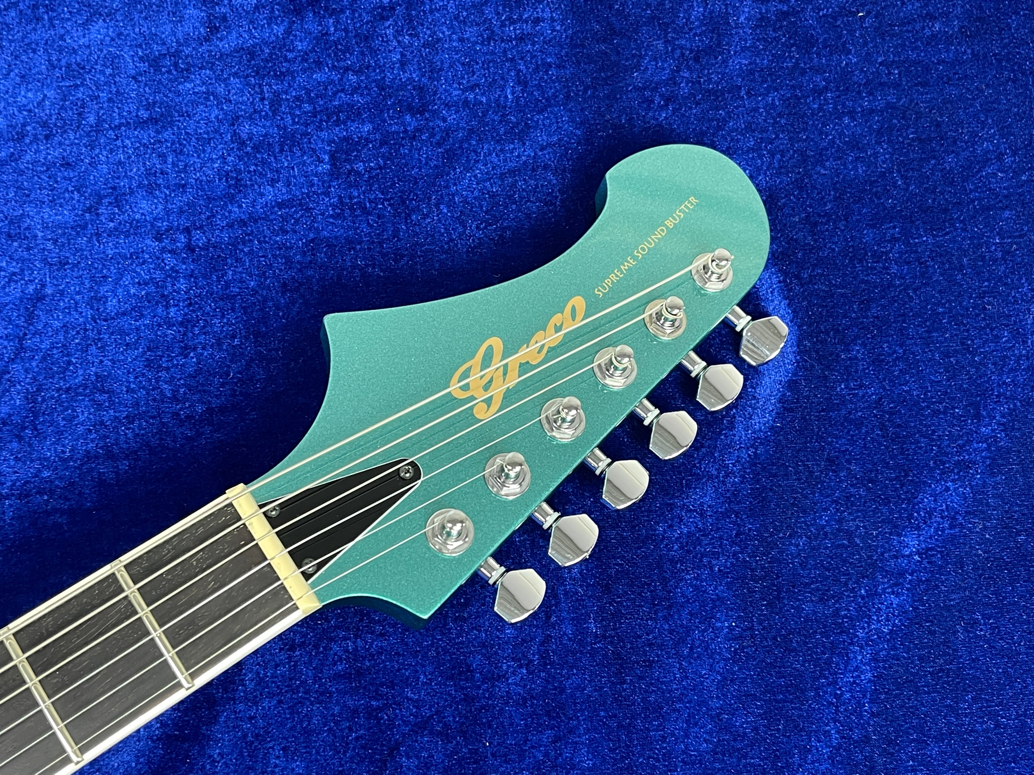 Greco BG-800 Basswood Body Rosewood Fingerboard Metallic Green w/Soft Case