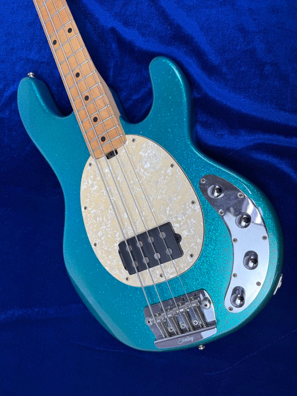 Sterling by Musicman Ray34 Blue Sparkle matching head w/Softcase