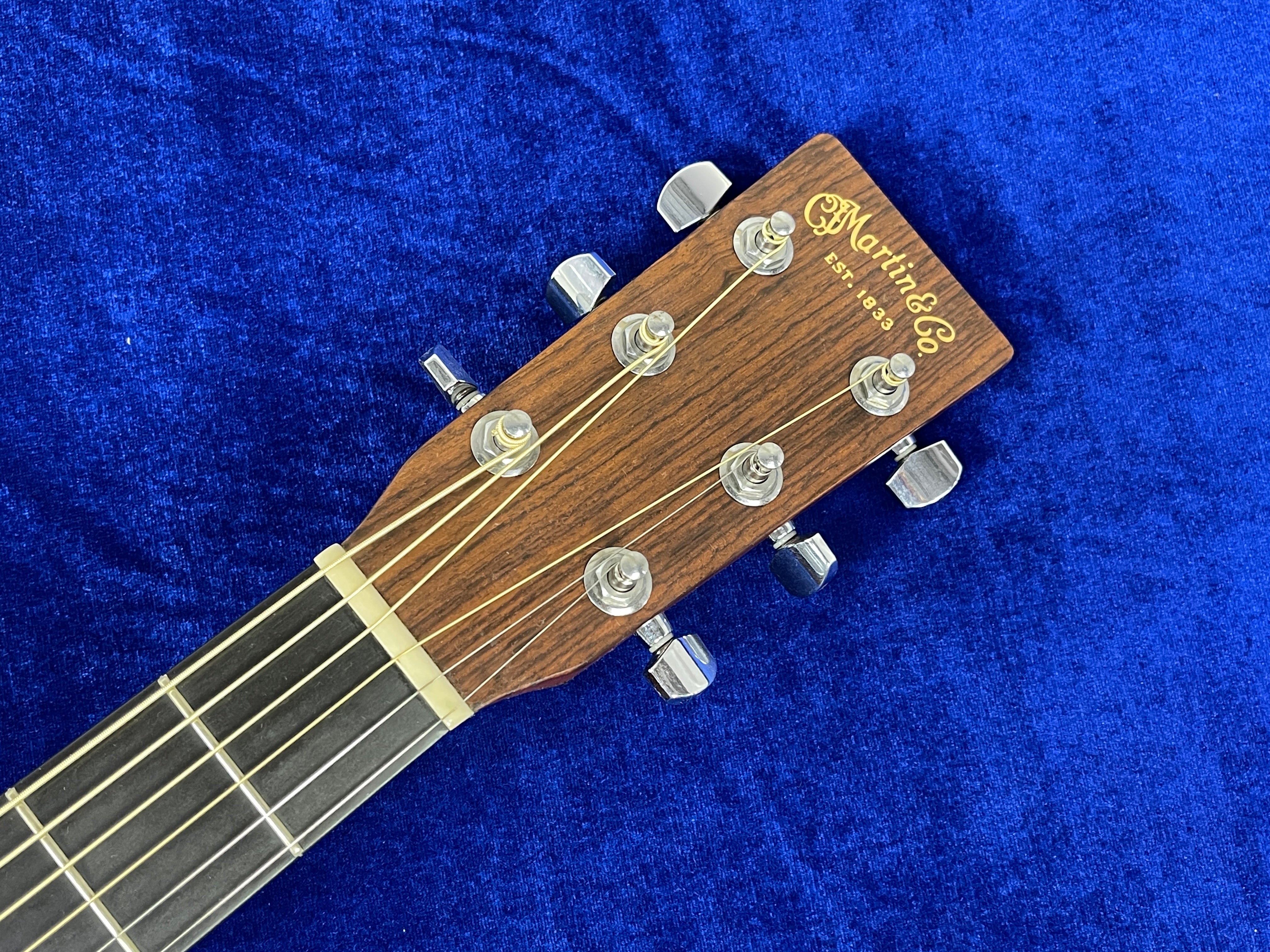 MARTIN D-16GT 2009 Sprucebody Hardwood neck Richlite fingerboard w/Hardcase