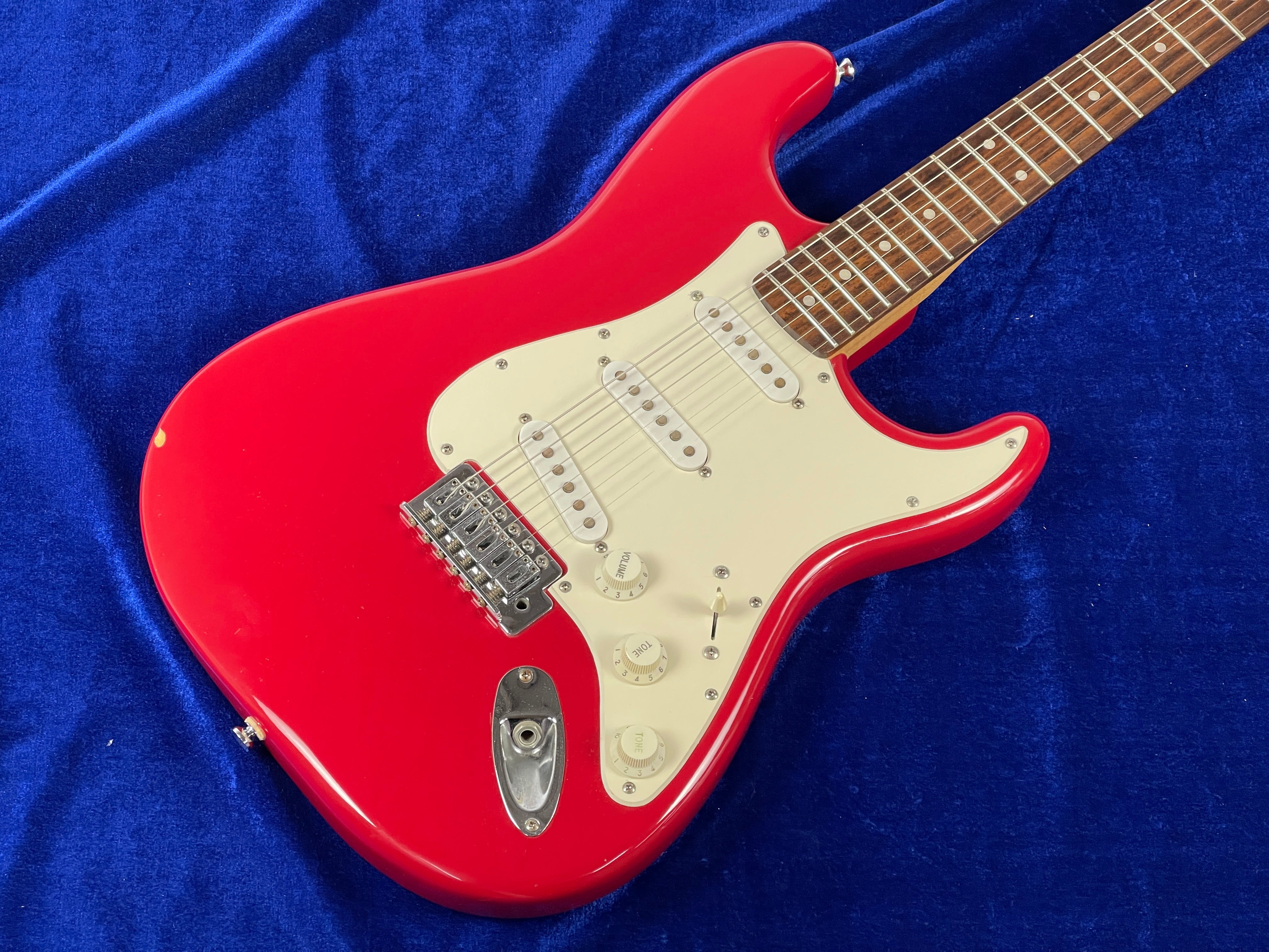 Squier by Fender Bullet Strat 2008 Basswood Body Rosewood Fingerboard Red