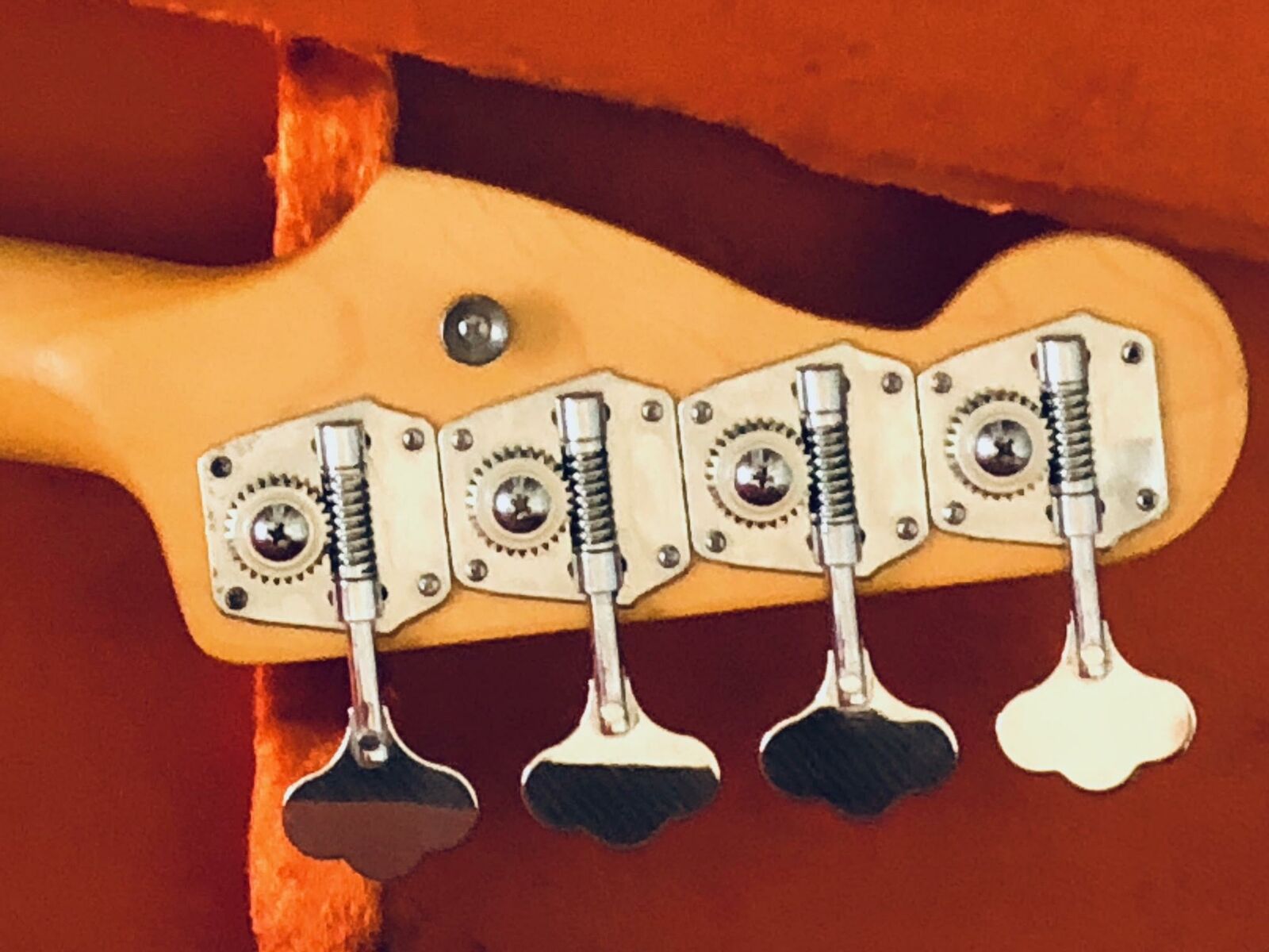 Used American 57 Vintage Precision Bass Sunburst 2009 